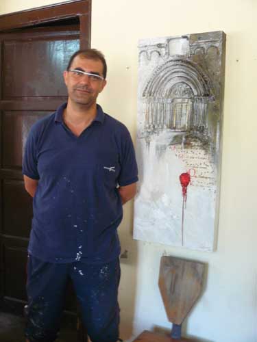 José Francisco con su obra 2º premio