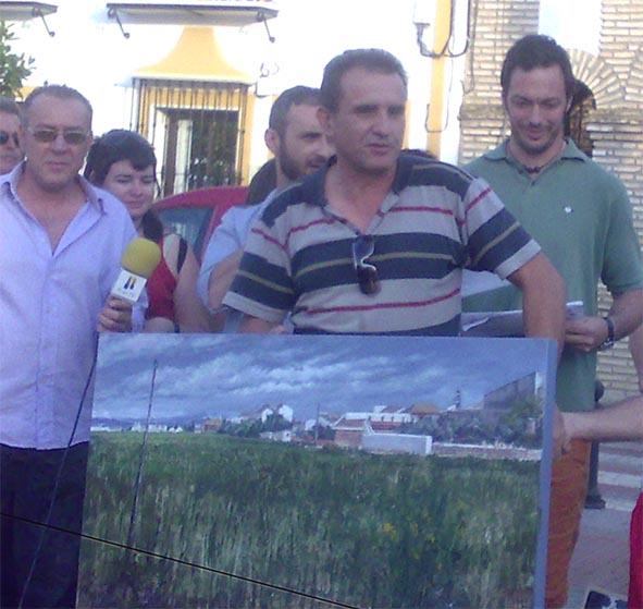 Entrega del primer premio a Pedro Iglesias Asuar