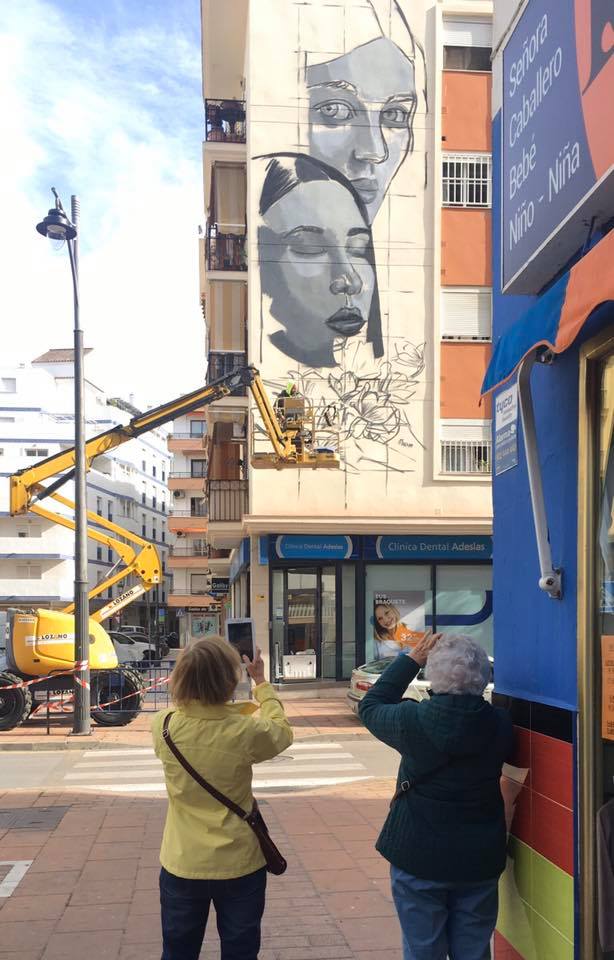 Pulsa para ampliar Participan artistas de Burgos, Palencia o Sevilla y de fuera de España