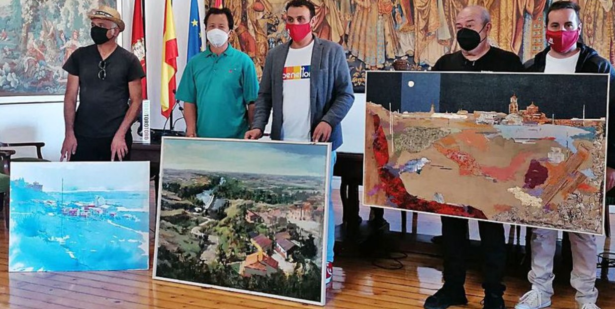 Pulsa para ampliar Los premiados de izquierda a derecha 3º premio Rafael Dueñas, 1º premio Jinzhong Rao y 2º premio Diego Lope González