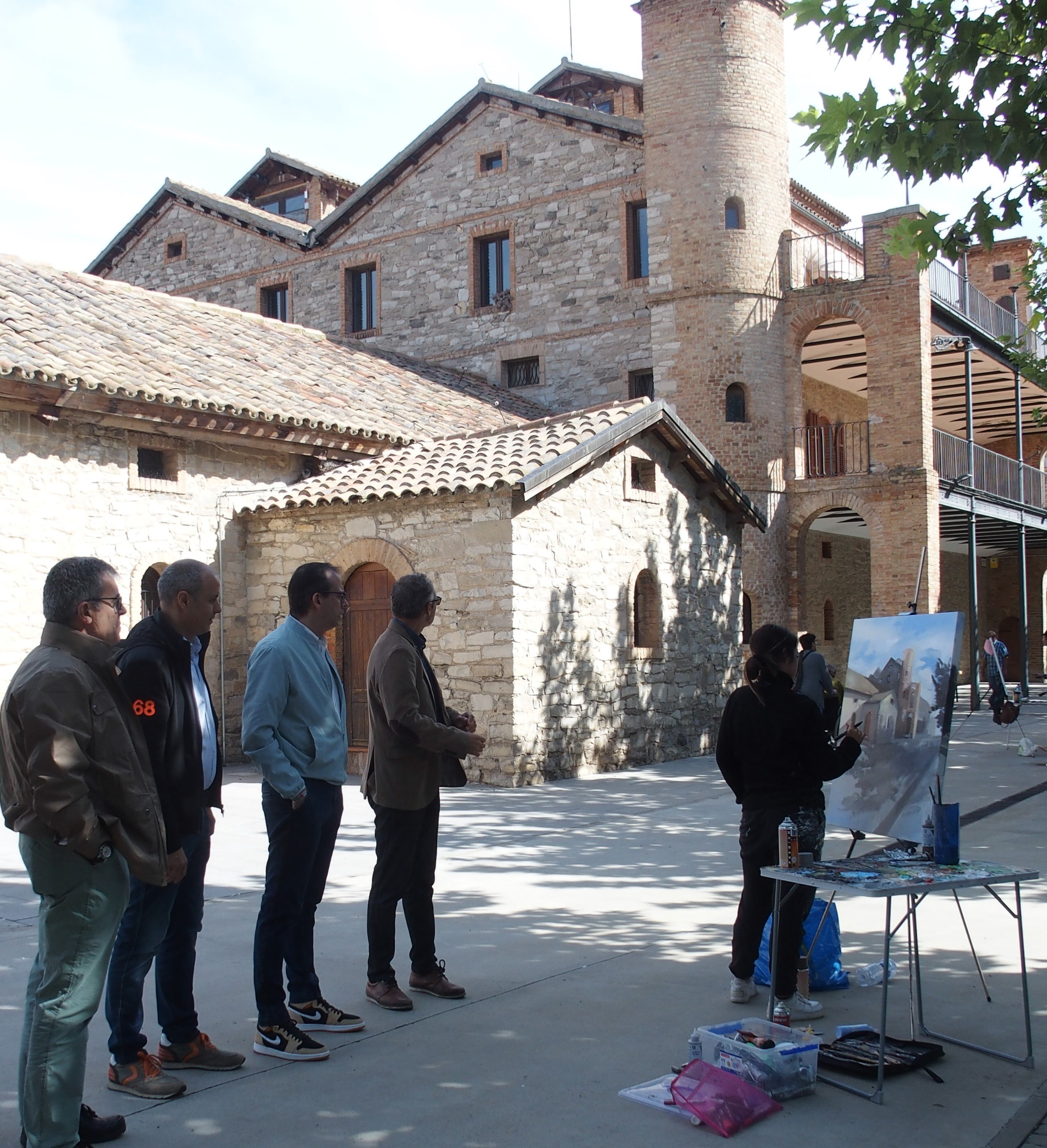 Recorrido del Jurado por la zona en que se encontraban los pintores (2)