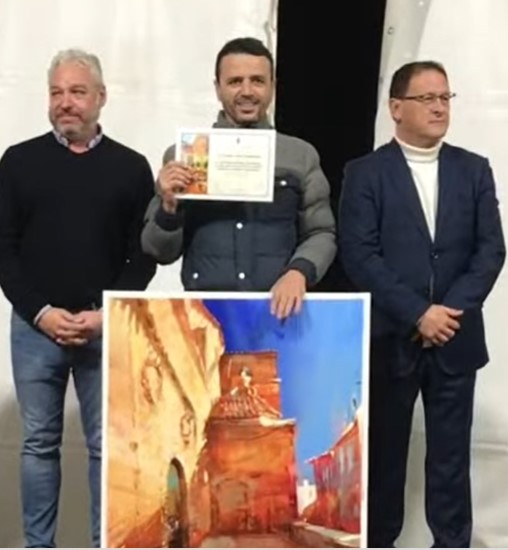 Entrega del 1º premio del Ayuntamiento  de 2.500 euros a Alfredo López 