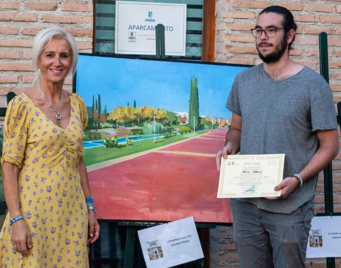 Entrega del 2º premio de 1.200 euros a Héctor Palacios