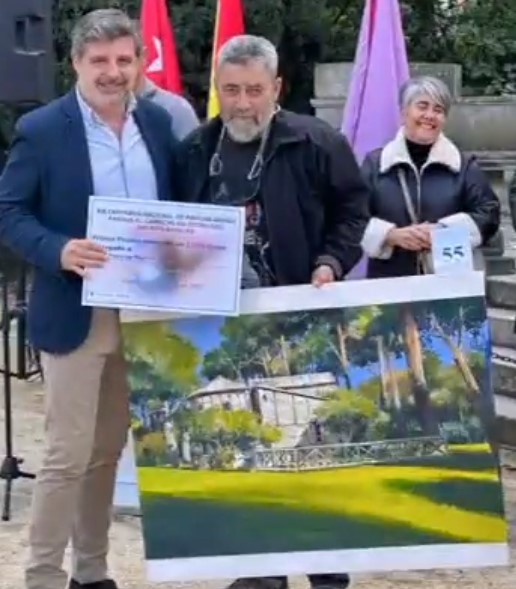 Pulsa para ampliar Entrega del 1º premio a Paco Segovia Aguado