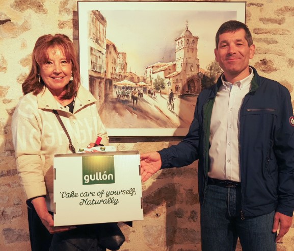 Pulsa para ampliar Entrega del 3º premio de 600 euros a Isabel Menéndez