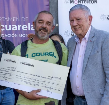 Entrega del 1º premio a Manuel Ángel Serantes LOLO