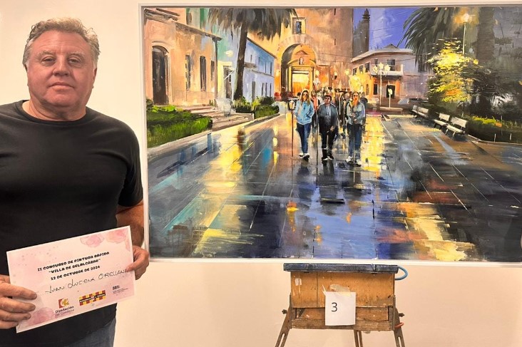 Entrega del 2º premio de de 700 € a Juan Lucena Orellana