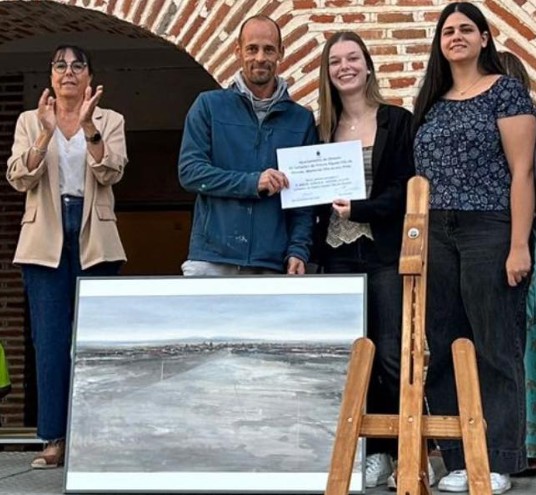 Pulsa para ampliar Entrega del 3° Premio a Miguel González Segovia