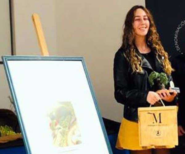 lucia-alvarez-el-domingo-10-de-diciembre-primer-premio-del-certamen-de-pintura-rapida-de-alorena-de-malaga