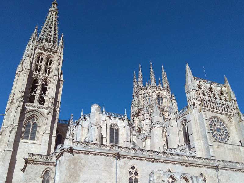 sabado-22-de-junio-24-premio-axa-de-pintura-catedral-de-burgos-2019