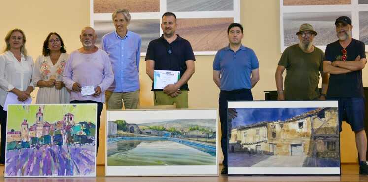 los-premiados-y-los-miembros-del-jurado-en-silos-burgos-2025